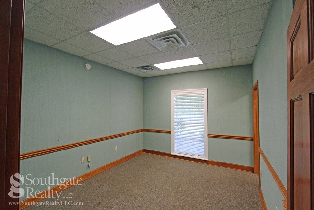 1700 S. 28th Ave. (Suite B)